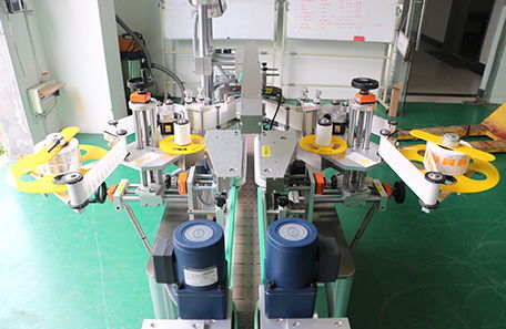 雙面不干膠貼標機 伺服引擎40型